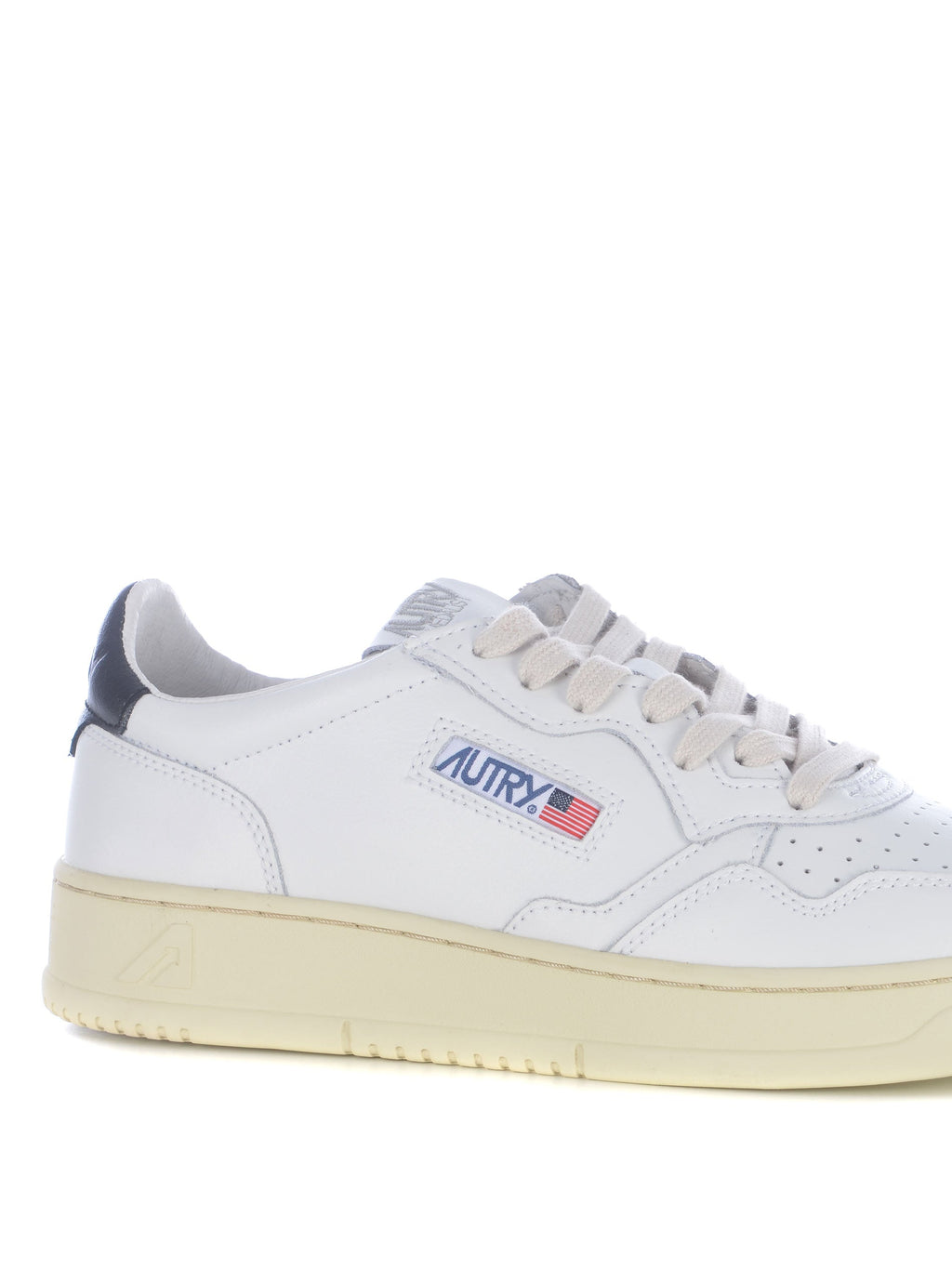 AUTRY Sneakers AULM LL22 White Black